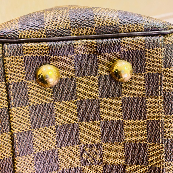 Louis Vuitton Trevi shoulder bag in Damier brown Ebene canvas. - Picture 9 of 14